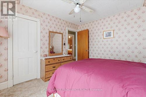 212 Wellington Main Street, Prince Edward County (Wellington), ON - Indoor Photo Showing Bedroom