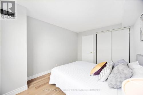 2009 - 100 Upper Madison Avenue, Toronto (Lansing-Westgate), ON - Indoor Photo Showing Bedroom