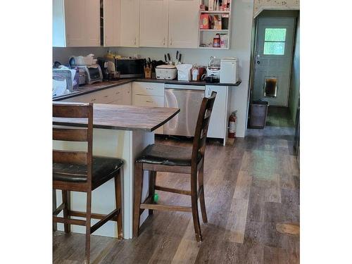 9877 Latremouille Street, Little Fort, BC - Indoor Photo Showing Kitchen