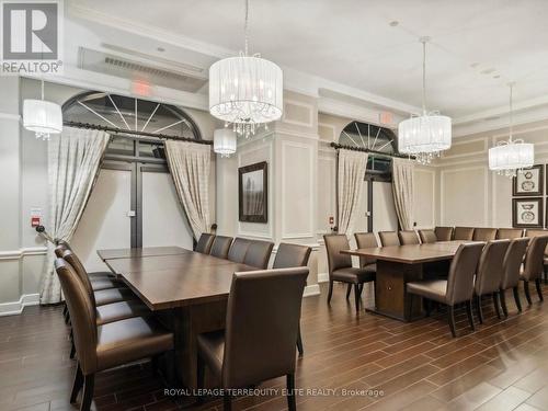 1003C - 662 Sheppard Avenue E, Toronto (Bayview Village), ON - Indoor Photo Showing Dining Room