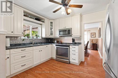 98 Bridge Street, Prince Edward County (Picton), ON - Indoor Photo Showing Kitchen With Double Sink