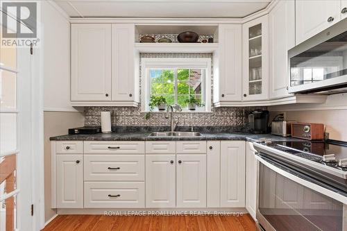 98 Bridge Street, Prince Edward County (Picton), ON - Indoor Photo Showing Kitchen With Double Sink