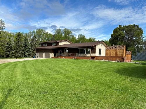 80045 36N Road, Glenboro, MB - Outdoor With Deck Patio Veranda