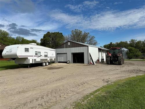 80045 36N Road, Glenboro, MB - Outdoor