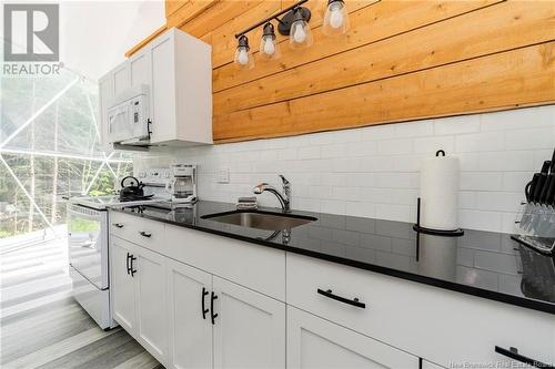 86 Old Reach Road, Kingston, NB - Indoor Photo Showing Kitchen