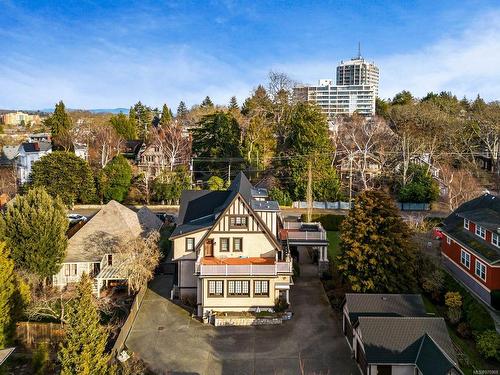 1030 St. Charles St, Victoria, BC 