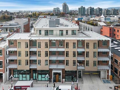 300-1628 Store St, Victoria, BC - Outdoor With Balcony