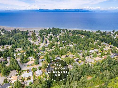 796 Canyon Crescent Rd, Qualicum Beach, BC 