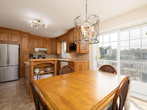 Kitchen - 57 Rue Oakwood, Pincourt, QC - Indoor Photo Showing Dining Room