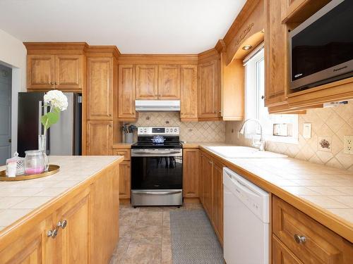 Kitchen - 57 Rue Oakwood, Pincourt, QC - Indoor Photo Showing Kitchen