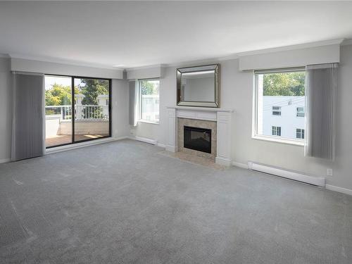 409-1370 Beach Dr, Oak Bay, BC - Indoor Photo Showing Living Room With Fireplace