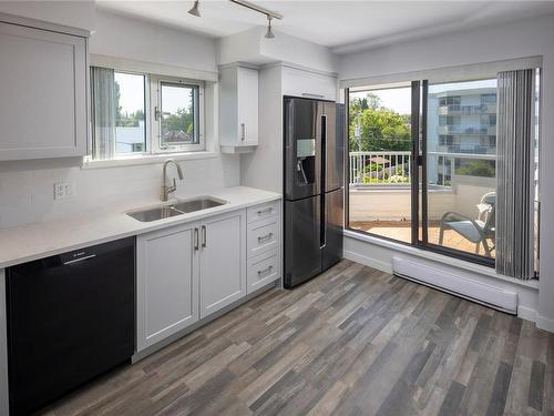 409-1370 Beach Dr, Oak Bay, BC - Indoor Photo Showing Kitchen With Double Sink