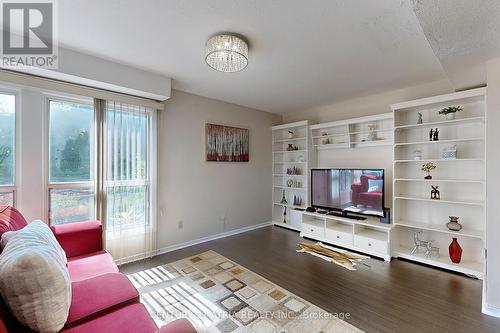 11 Lofty Hillway, Toronto (Hillcrest Village), ON - Indoor Photo Showing Living Room