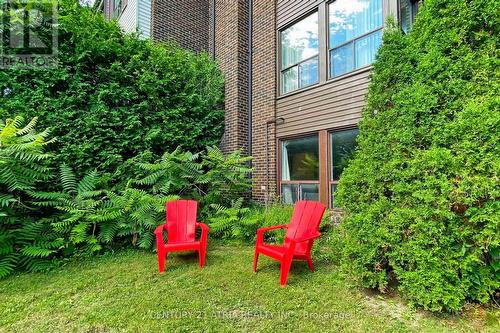 11 Lofty Hillway, Toronto (Hillcrest Village), ON - Outdoor