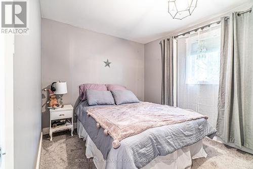 7 Gilson Street, Kawartha Lakes (Little Britain), ON - Indoor Photo Showing Bedroom