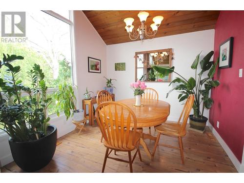 1726 Cedarwood Court, Dawson Creek, BC - Indoor Photo Showing Dining Room