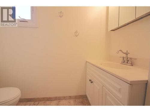 1726 Cedarwood Court, Dawson Creek, BC - Indoor Photo Showing Bathroom