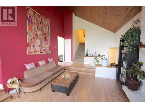 1726 Cedarwood Court, Dawson Creek, BC - Indoor Photo Showing Living Room