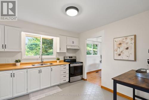 746 Northwood Drive, Cobourg, ON - Indoor Photo Showing Kitchen With Double Sink