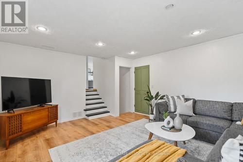 746 Northwood Drive, Cobourg, ON - Indoor Photo Showing Living Room