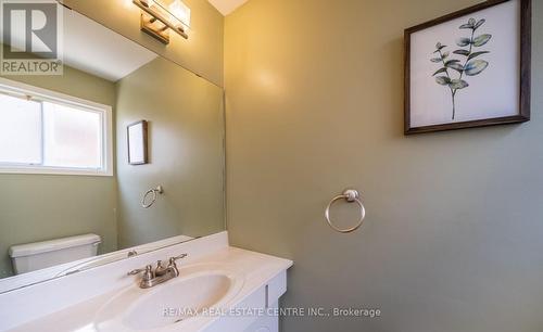 612 Dundee Avenue, Oshawa (Mclaughlin), ON - Indoor Photo Showing Bathroom