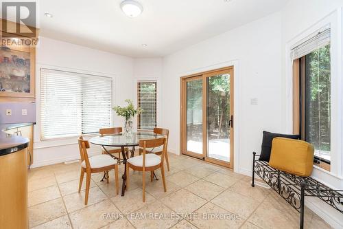 18 Red Oak Crescent, Oro-Medonte, ON - Indoor Photo Showing Dining Room