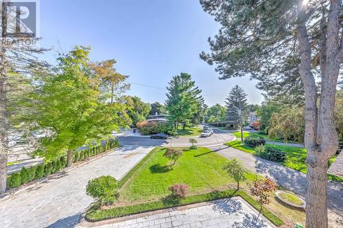 17 Artinger Court, Toronto (Banbury-Don Mills), ON - Outdoor With View