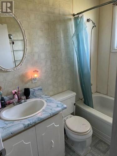 22 Greens Road, Bay Roberts, NL - Indoor Photo Showing Bathroom