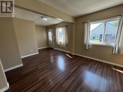 4 Laurier Ave, Timmins, ON - Indoor Photo Showing Other Room