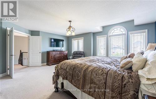 12 Sistine Court, Hamilton (Carpenter), ON - Indoor Photo Showing Bedroom