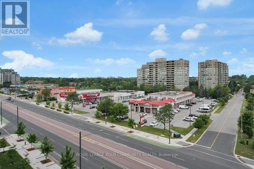 711B - 9600 Yonge Street, Richmond Hill (North Richvale), ON - Outdoor With View