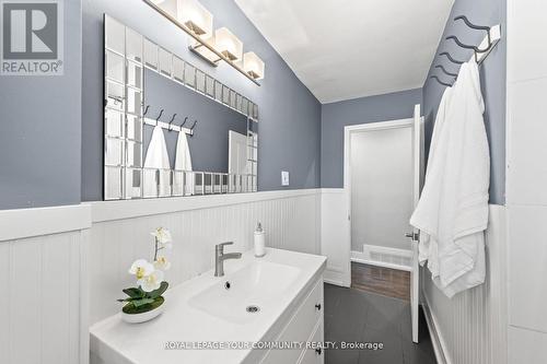 11 Braywin Drive, Toronto (Kingsview Village-The Westway), ON - Indoor Photo Showing Bathroom