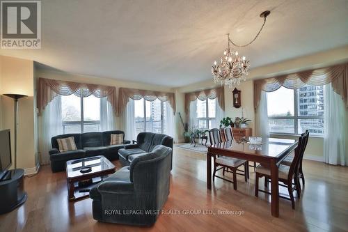 509 - 2 Aberfoyle Crescent, Toronto (Islington-City Centre West), ON - Indoor Photo Showing Dining Room