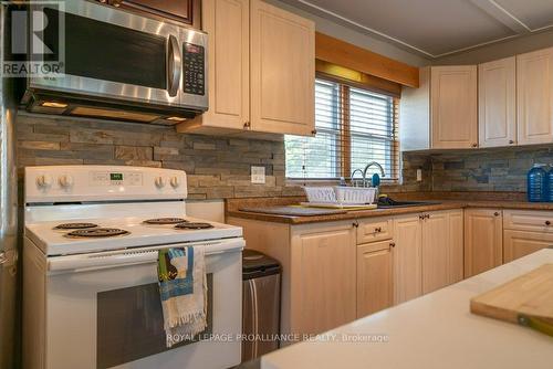 7517 Road 509, North Frontenac, ON - Indoor Photo Showing Kitchen