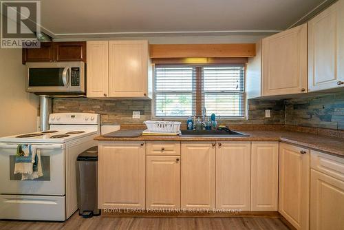 7517 Road 509, North Frontenac, ON - Indoor Photo Showing Kitchen