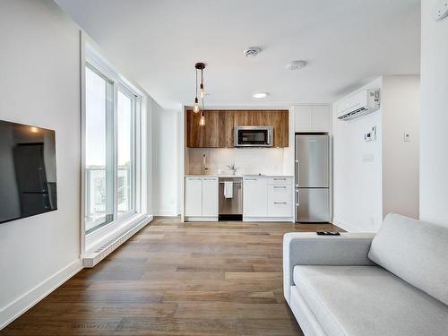 Living room - 620-7227 Boul. Newman, Montréal (Lasalle), QC - Indoor Photo Showing Kitchen