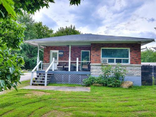 FaÃ§ade - 50 Boul. Ste-Rose, Laval (Sainte-Rose), QC - Outdoor With Deck Patio Veranda