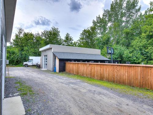 Garage - 50 Boul. Ste-Rose, Laval (Sainte-Rose), QC - Outdoor