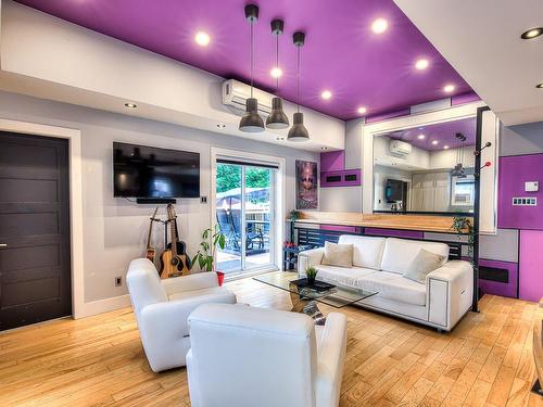 Dining room - 50 Boul. Ste-Rose, Laval (Sainte-Rose), QC - Indoor Photo Showing Living Room