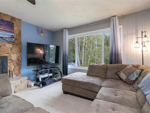 6887 Beaton Rd, Sooke, BC 