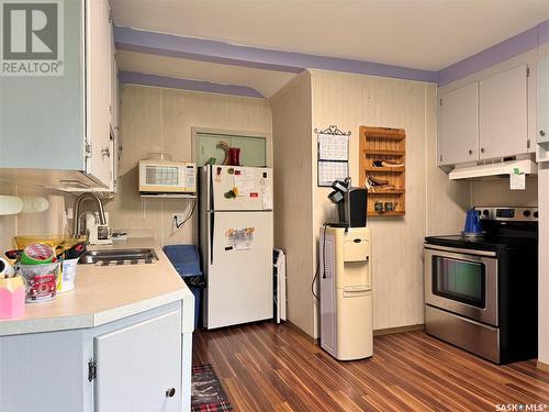 307 1St Street E, Wynyard, SK - Indoor Photo Showing Kitchen