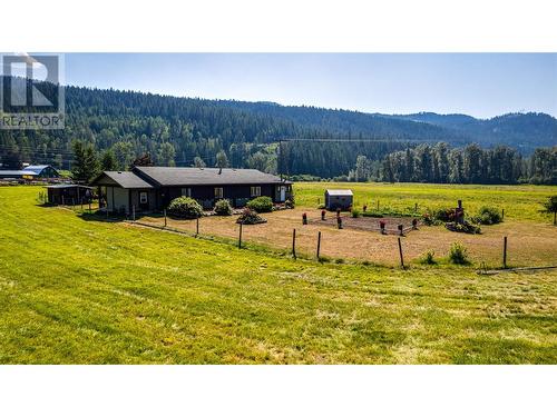 1519 6 Highway, Cherryville, BC - Outdoor With View