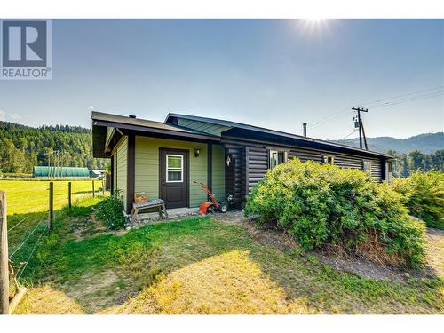 1519 6 Highway, Cherryville, BC - Outdoor