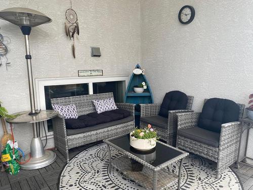 1766 Sunnycrest Ave, Kamloops, BC -  Photo Showing Living Room