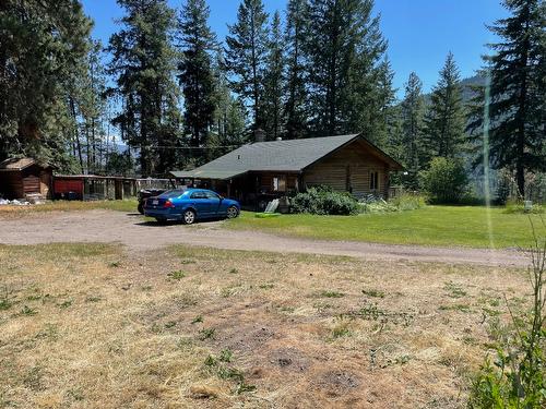 4475 Maxwell Road, Peachland, BC - Outdoor