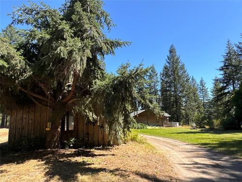 4475 Maxwell Road, Peachland, BC - Outdoor