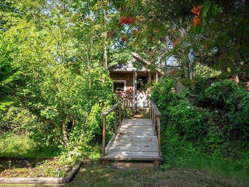 277 Buller Rd, Qualicum Beach, BC 