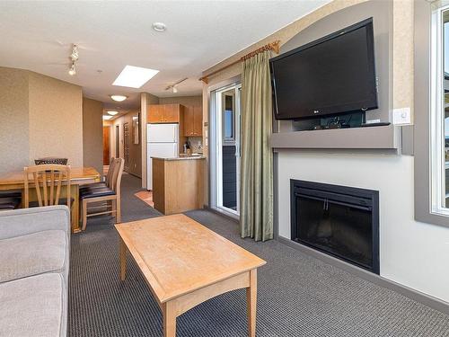 727-1600 Stroulger Rd, Nanoose Bay, BC - Indoor Photo Showing Living Room With Fireplace