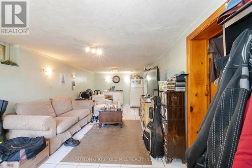 45 Regent Street, Guelph (Central East), ON - Indoor Photo Showing Living Room