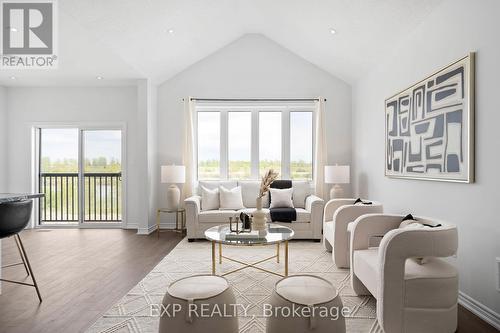 106 Shoreview Drive, Welland, ON - Indoor Photo Showing Living Room